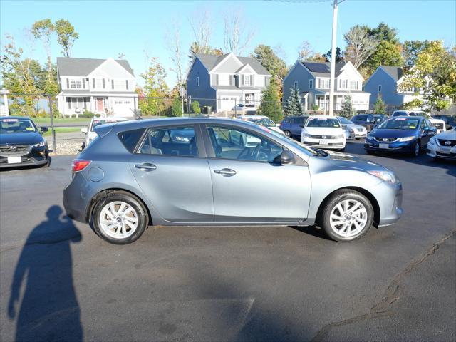 2013 mazda mazda3 i touring