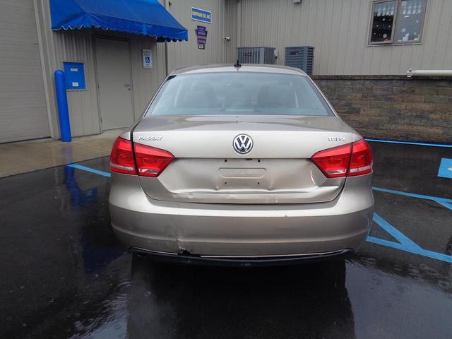 2015 volkswagen passat 2.0l tdi se