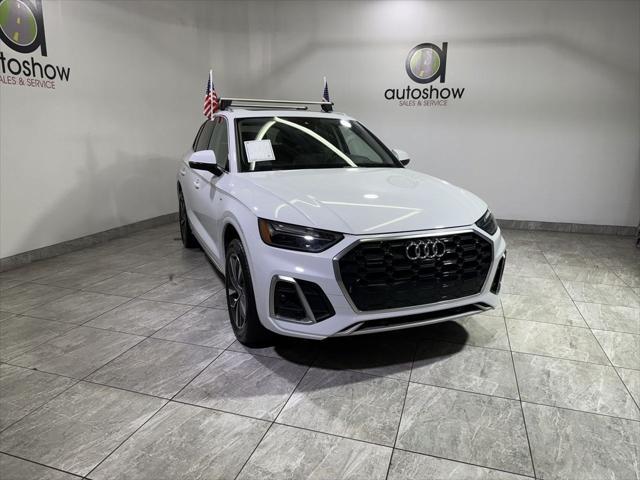 2022 audi q5 45 s line premium plus