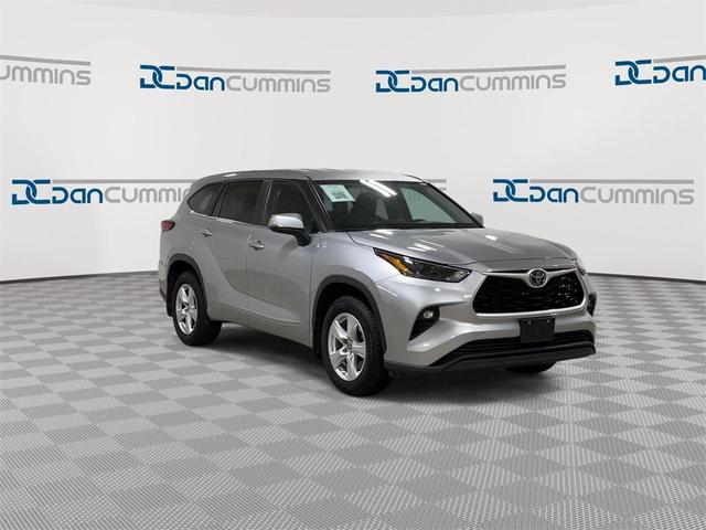 2023 toyota highlander l