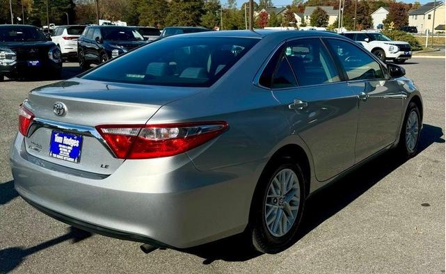 2017 toyota camry le
