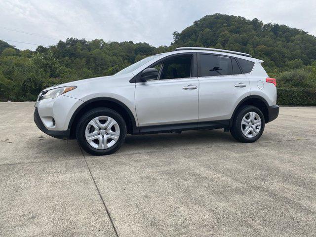 2013 toyota rav4 le