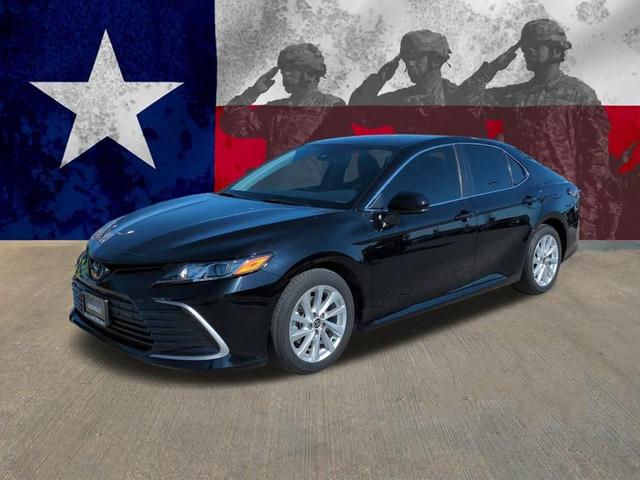 2023 toyota camry le