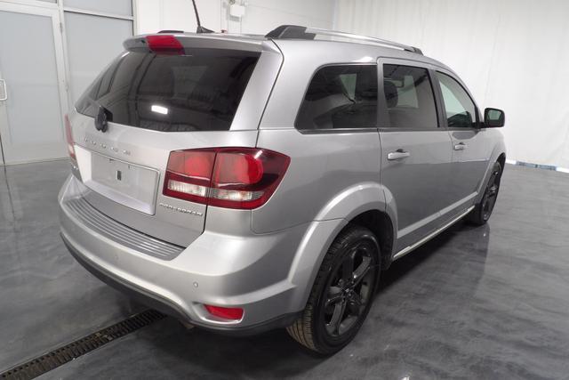2020 dodge journey crossroad