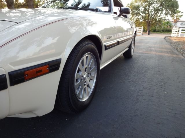 super clean one owner original1984 mazda rx-7