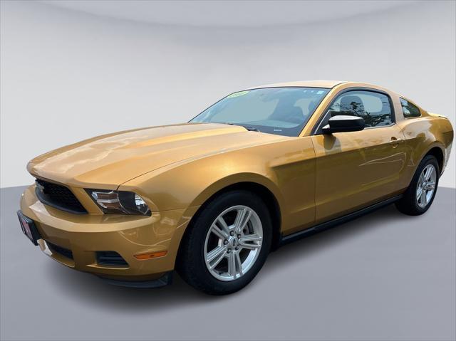 2010 ford mustang premium