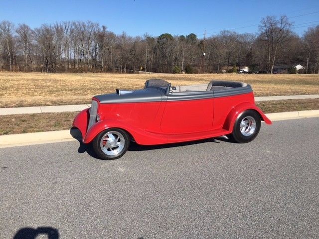 1933 vicky convertible (4 seat roadster)