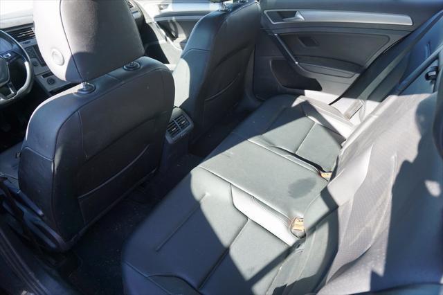 2017 volkswagen golf tsi wolfsburg edition 4-door