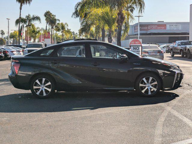 2019 toyota mirai base