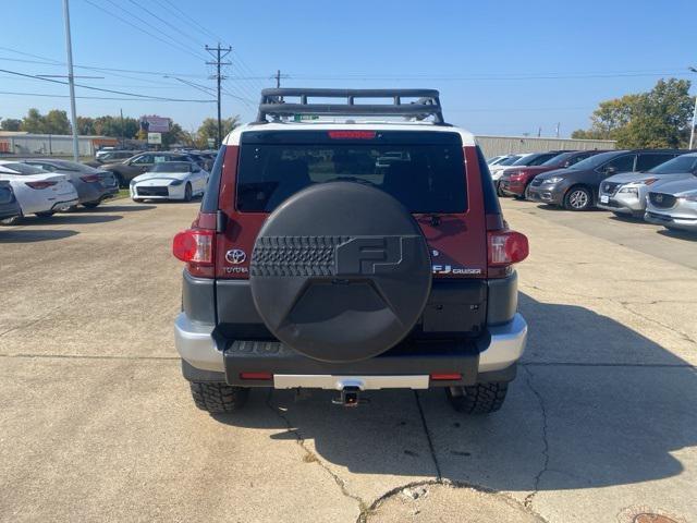 2011 toyota fj cruiser base