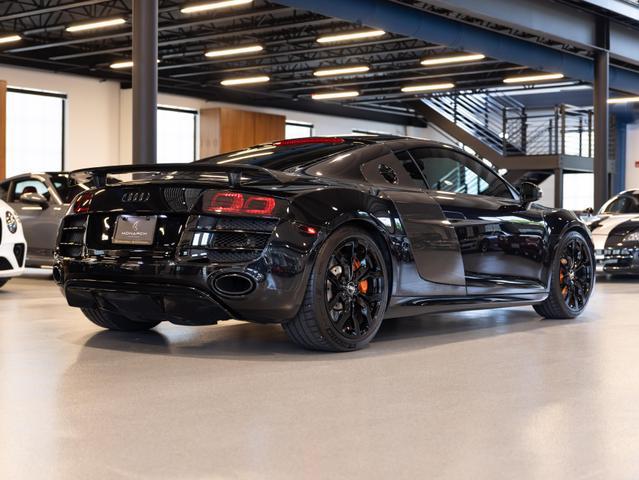 2012 audi r8 5.2 quattro
