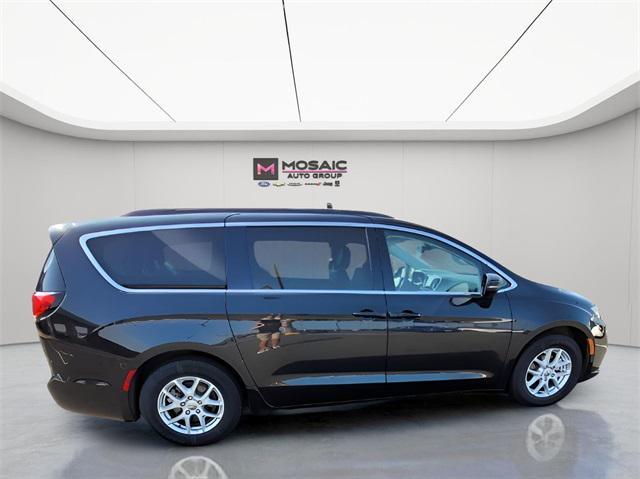 2022 chrysler pacifica touring l