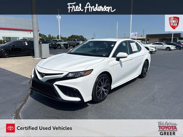 2023 toyota camry se