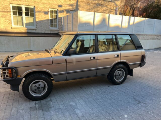 4d | 4wd | v8 | 3.9l | power brakes | ac/heat | tan ext and int