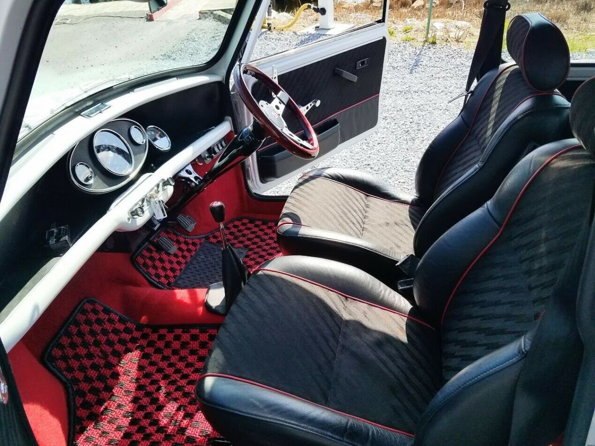 1985 restomod white classic mini