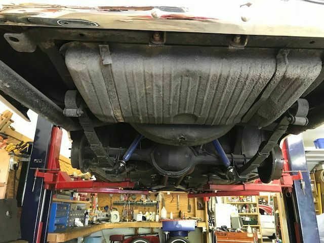 1960 ford thunderbird hardtop. rust free factory a/c. front disc brakes