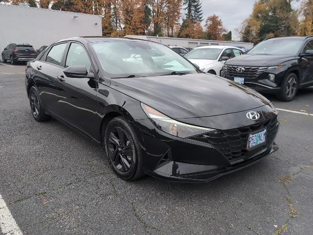 2022 hyundai elantra sel