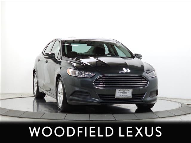 2015 ford fusion se