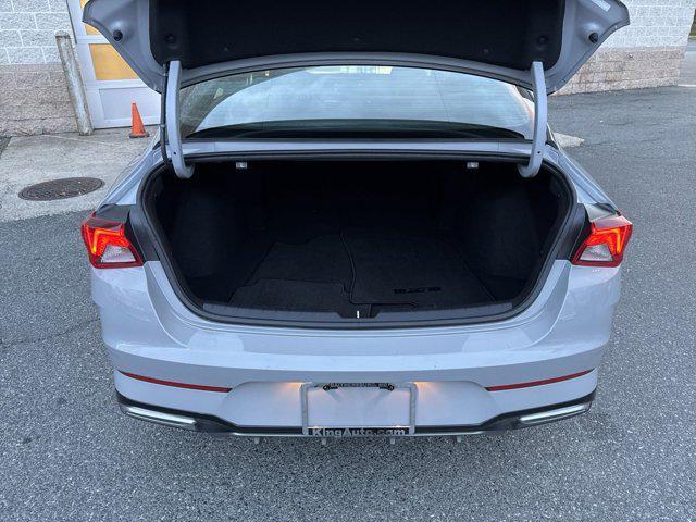 2022 kia k5 gt-line
