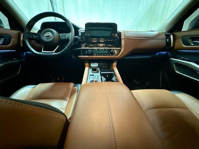 2022 nissan pathfinder platinum 4wd