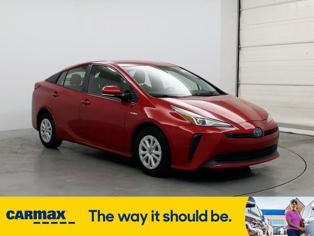 2019 toyota prius l