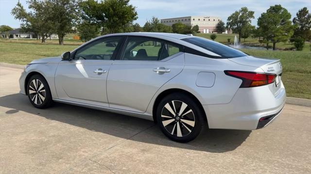 2022 nissan altima 2.5 sv