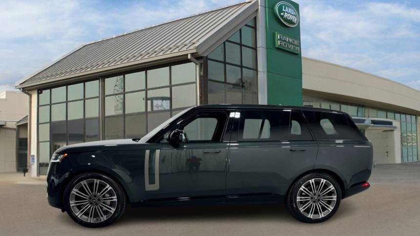 2023 land rover range rover p530 se lwb