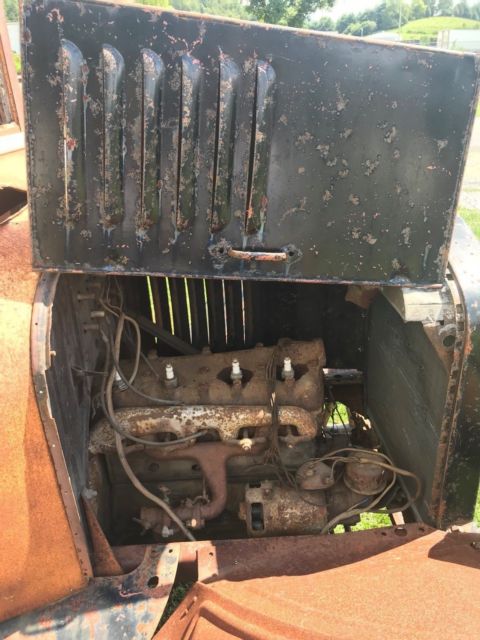 1924 or 1925 model t ford