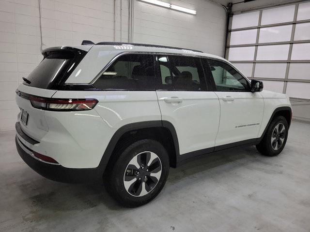 2024 jeep grand cherokee 4xe base