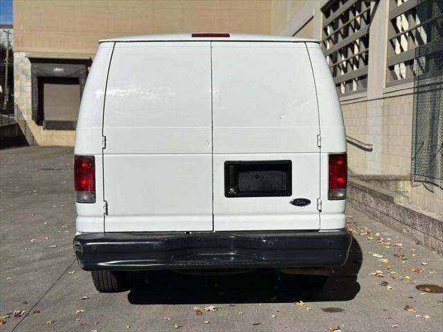 2012 ford e150 cargo