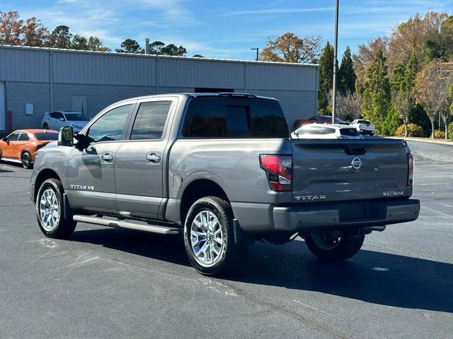 2020 nissan titan sl