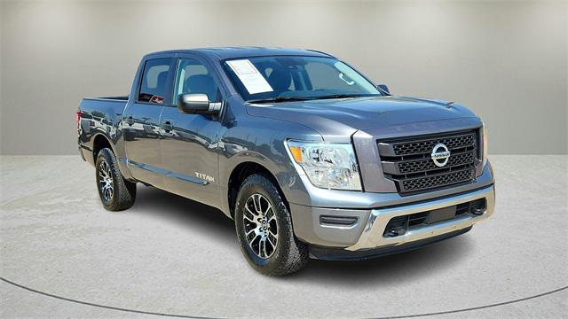 2022 nissan titan sv