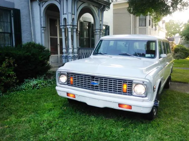 72 chevy suburban