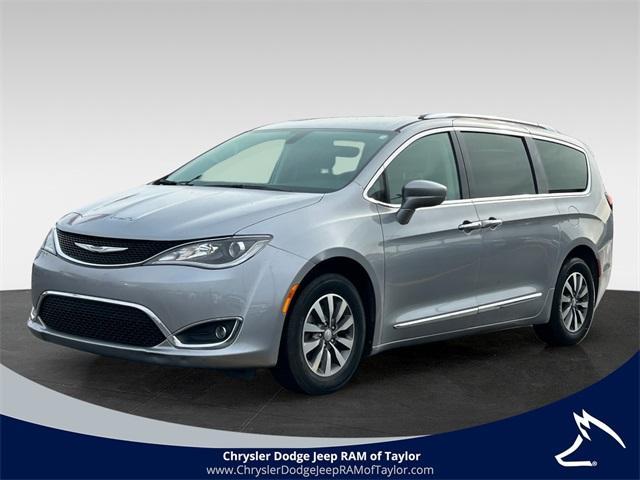 2020 chrysler pacifica touring-l plus
