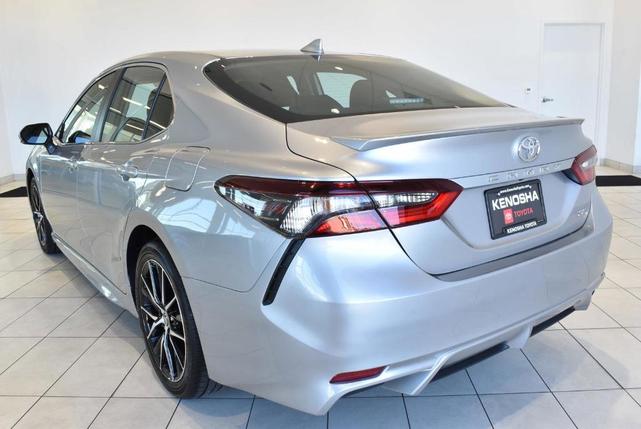 2024 toyota camry se