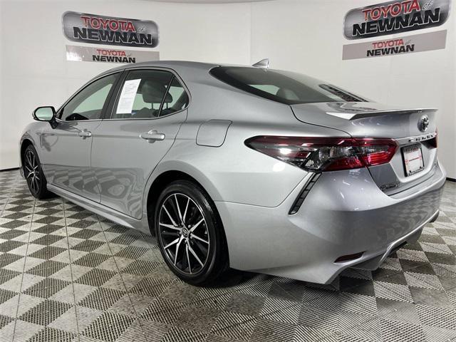 2023 toyota camry se