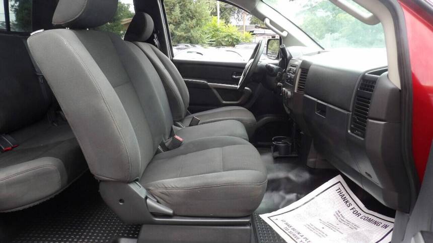 2015 nissan titan s