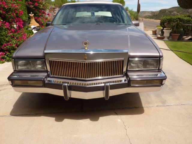 1993 cadillac deville sedan purple new vinyl top, good condition, smoke free