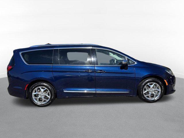 2017 chrysler pacifica limited