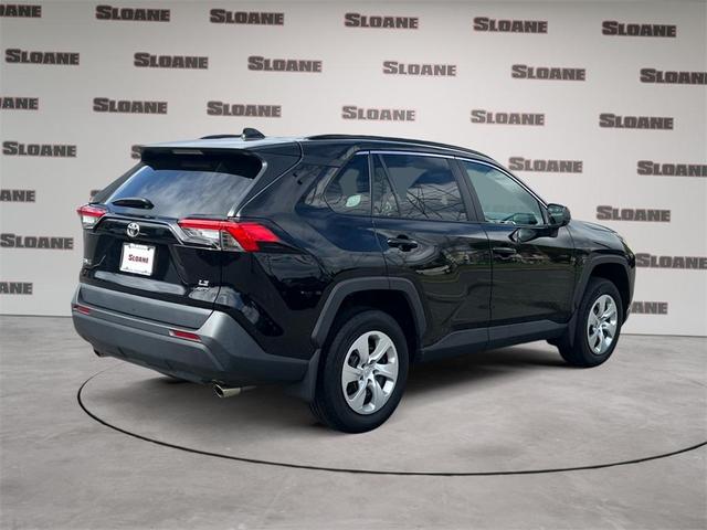 2021 toyota rav4 le