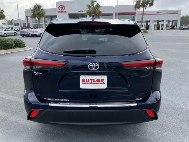 2022 toyota highlander xle