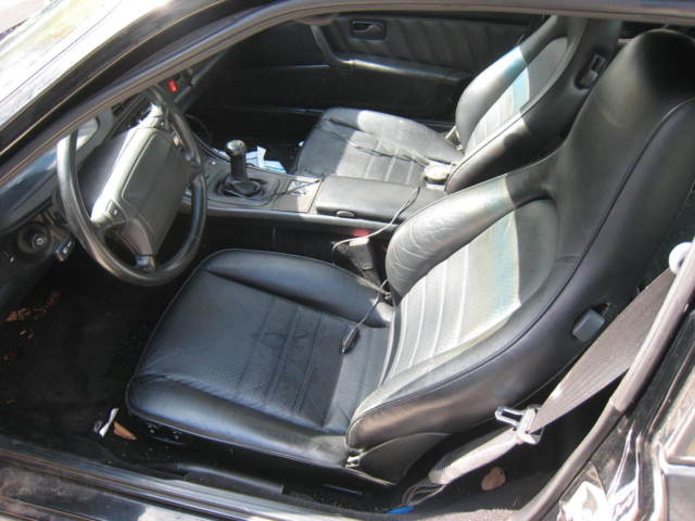 1992 porsche 968 3.0 liter 234 hp 4 cylinder and 6 speed manual transmission