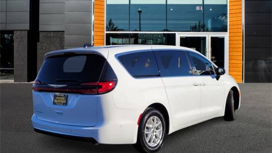 2025 Chrysler Pacifica
