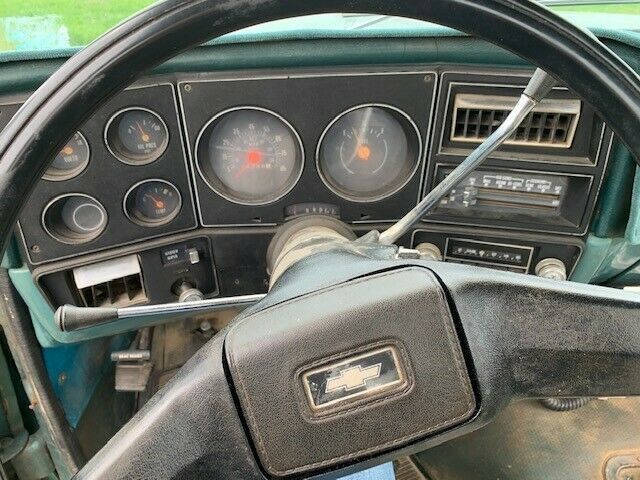 1978 chevrolet k10 round eye squarebody- green in color, great patina