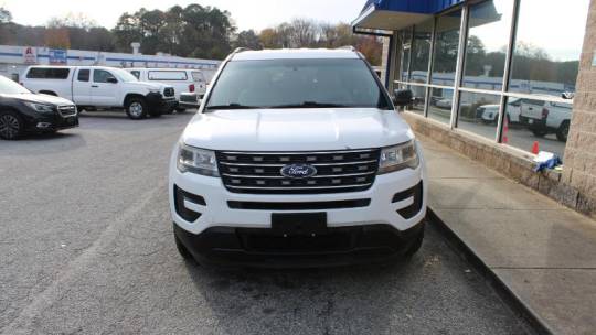 2017 ford explorer base
