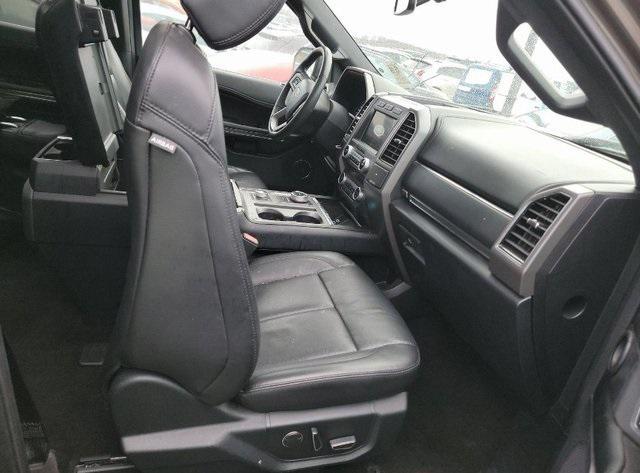 2019 ford expedition max xlt