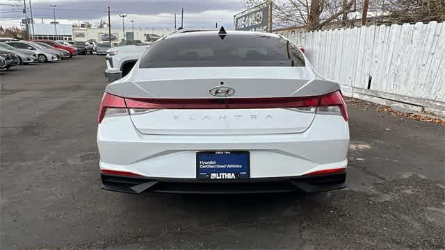 2022 hyundai elantra sel