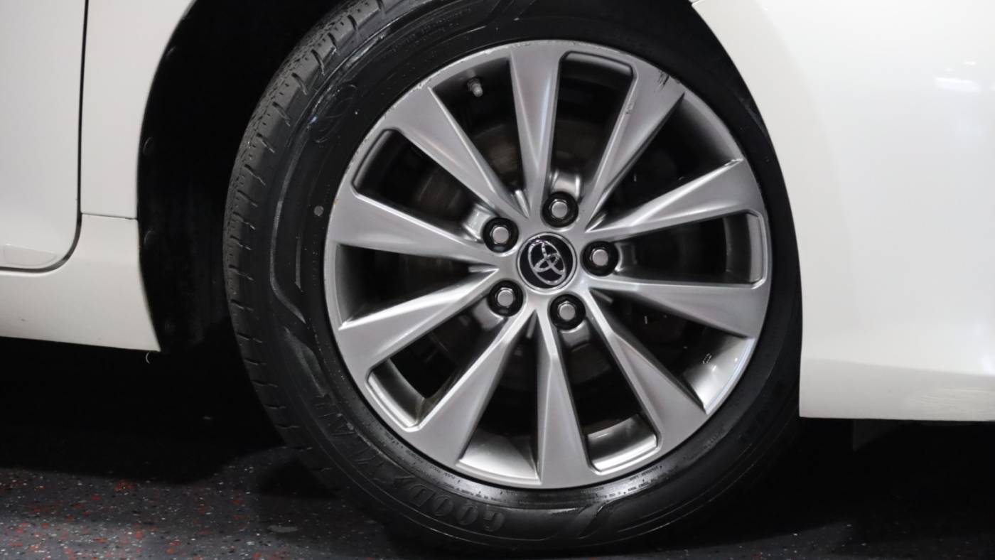 2015 toyota camry hybrid xle