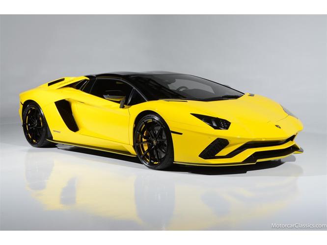 2018 lamborghini aventador in farmingdale, new york
