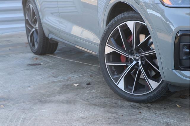 2022 audi sq5 premium plus